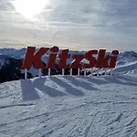 אורחן Hocheckhuette On Of The Hahnenkamm Mountain