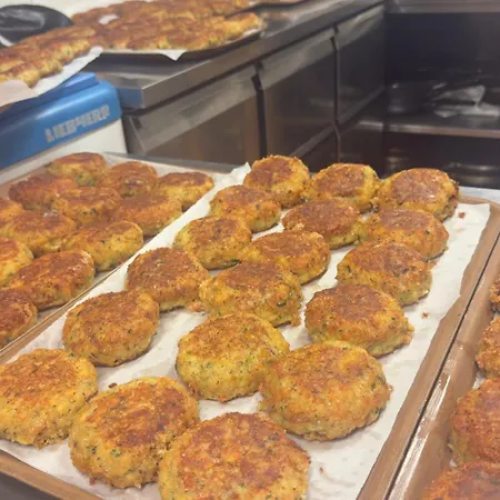 Hocheckhuette On Of The Hahnenkamm Mountain Inn