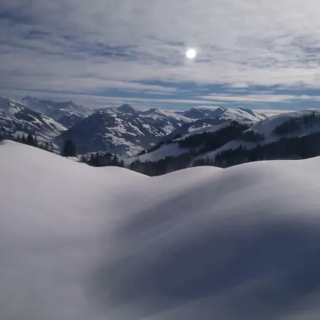 Hocheckhuette On Of The Hahnenkamm Mountain Penzion Kitzbühel