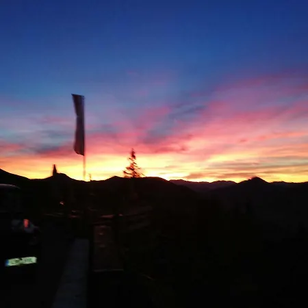 Hocheckhuette On Of The Hahnenkamm Mountain Penzion *
