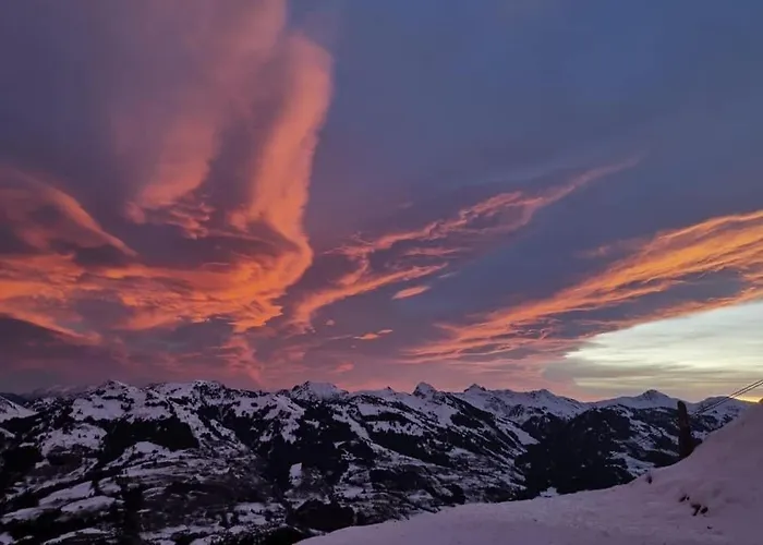 Hocheckhuette On Of The Hahnenkamm Mountain אורחן *
