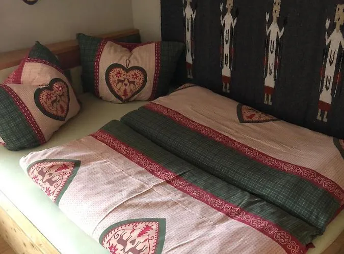 Inn Hocheckhuette On Of The Hahnenkamm Mountain Kitzbuhel