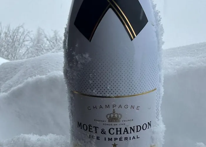 אורחן Hocheckhuette On Of The Hahnenkamm Mountain *