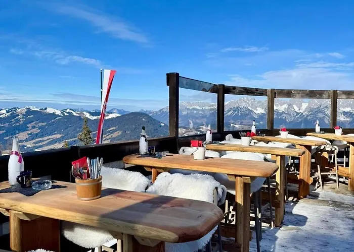 Hocheckhuette On Of The Hahnenkamm Mountain Inn *