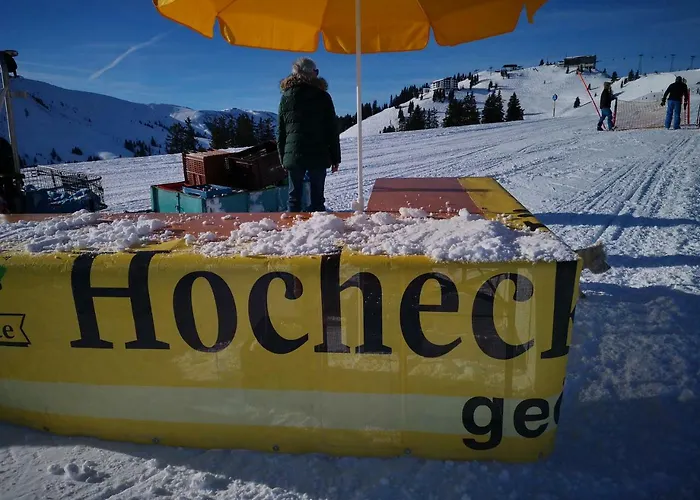 Hocheckhuette On Of The Hahnenkamm Mountain אורחן *