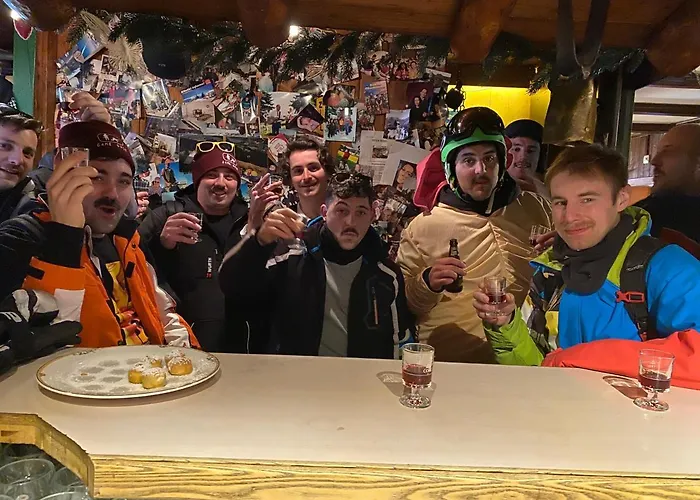 אורחן Hocheckhuette On Of The Hahnenkamm Mountain *