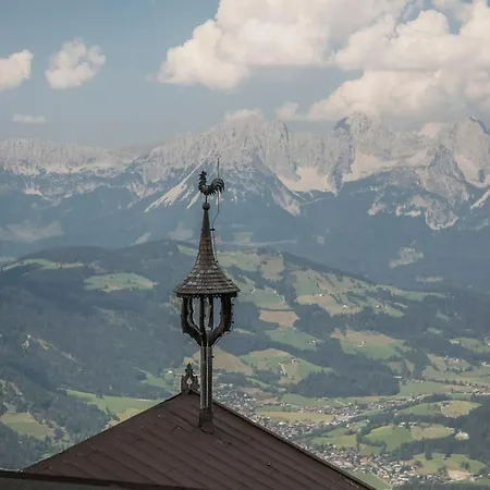 Hocheckhuette On Of The Hahnenkamm Mountain 여관 *