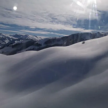 여관 Hocheckhuette On Of The Hahnenkamm Mountain 키츠부헬