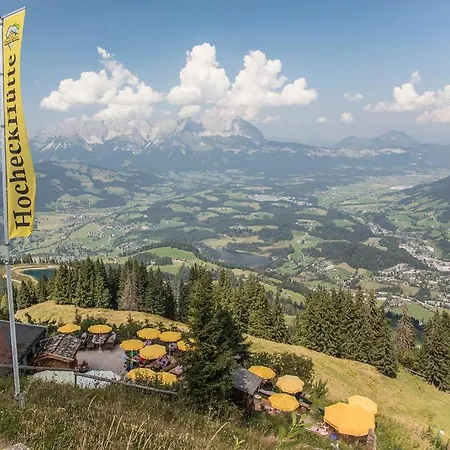 Hocheckhuette On Of The Hahnenkamm Mountain * Kitzbuhel